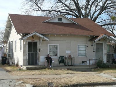 1612 Henderson 2008
