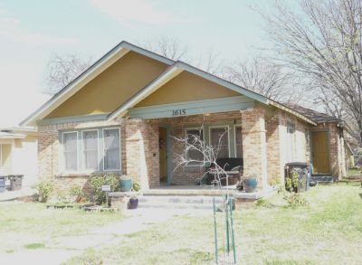1615 Henderson 2011
