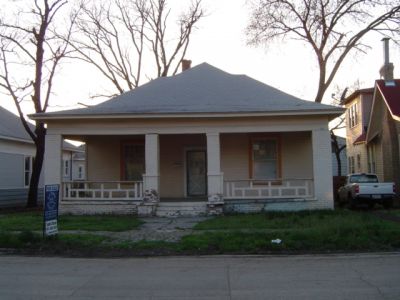 1618 College 2005 March

