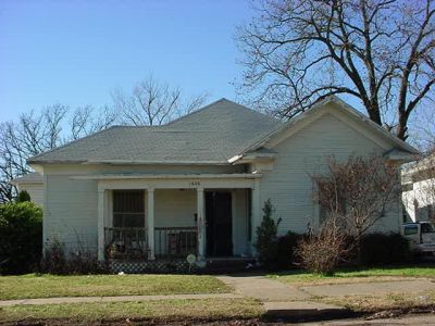 1626 College 2002
