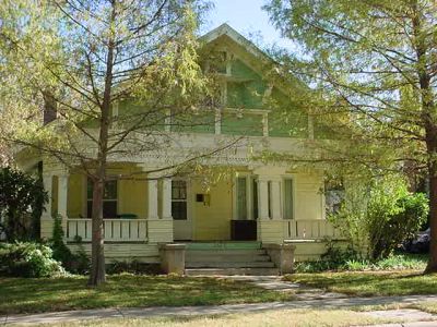 1627 Washington 2003
