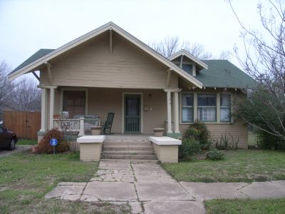 1640 Henderson 2010
