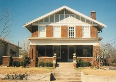1700 6th 1995
Remodeled from duplex to single family and restoration begun by Bobby Long
