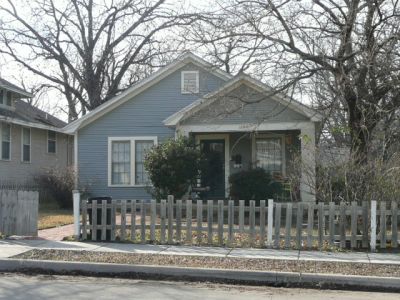 1700 Henderson 2008
