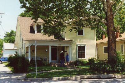 1701 College 2000
