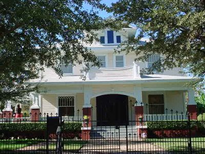 1714 Henderson 2003
