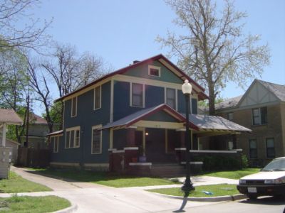 1717 College 2005 April
