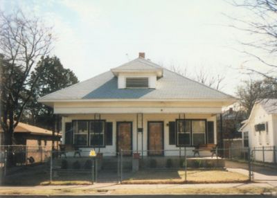 1717 Henderson 1995
