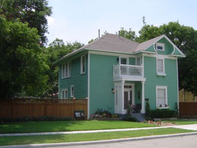 1720 College 2005

