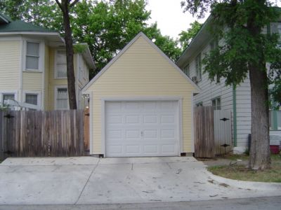 1725 5th garage 2005
Built by Diana Koch
