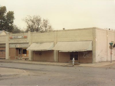 1727-1735 College 1987
