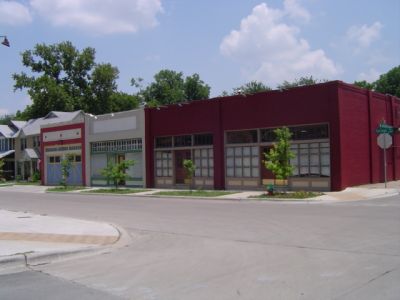 1727-1735 College 2005
