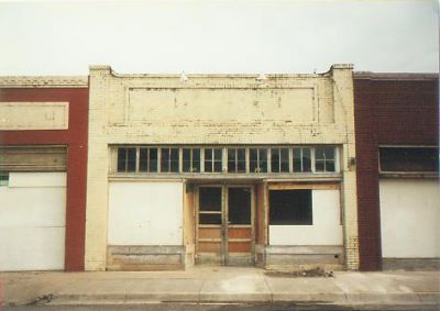1731 College 1995
