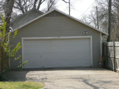 1800 6th garage 2008

