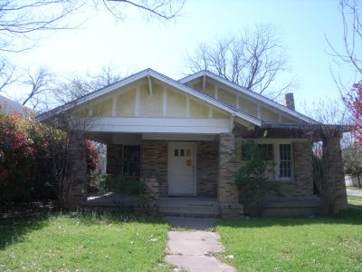 1800 Henderson 2010
