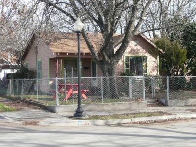 1801 Henderson 2008
