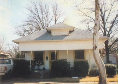 1813 Henderson 1995

