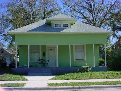 1813 Henderson 2003
