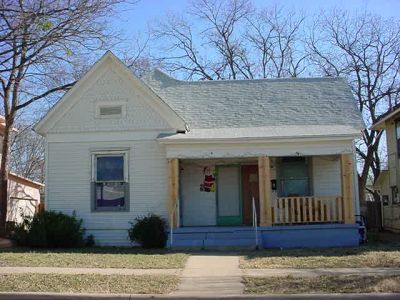 1819 College 2003
