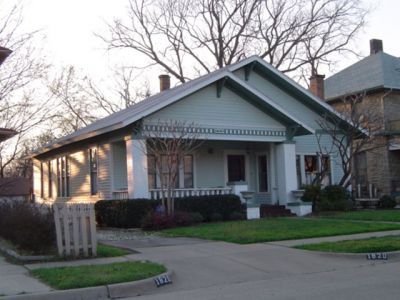 1820 College 2005
