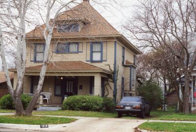 1822 Fairmount 2000
