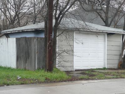 1824 Adams garage 2012 February
