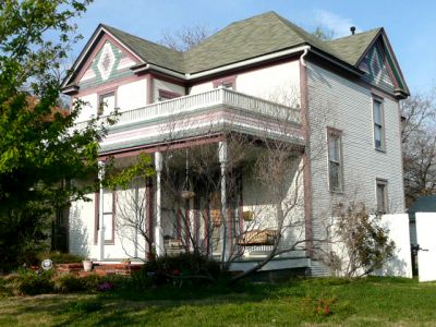 1825 College 2008
