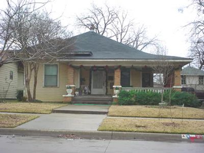 1825 Fairmount 2002
