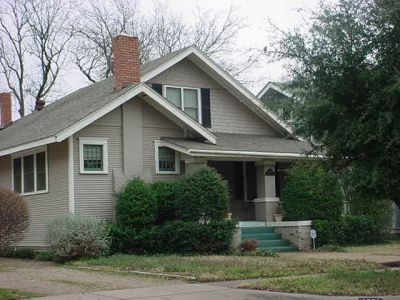 1825 Hurley 2003
