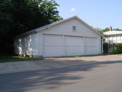 1828 Fairmount garage 2005
