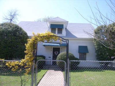 1900 Adams 2010
