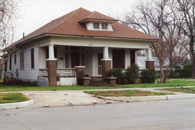 1900 Fairmount 2000
