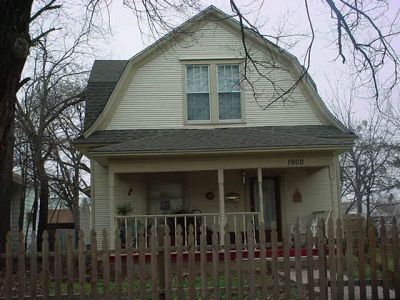 1900 Hurley 2003
