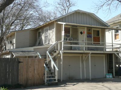 1901 Fairmount garageapt 2008
