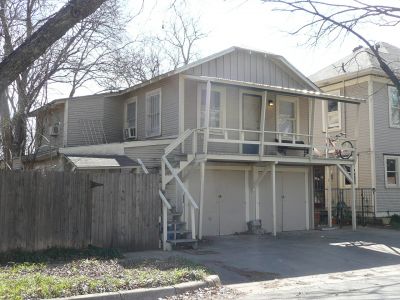 1901 Fairmount garage apt 2011
