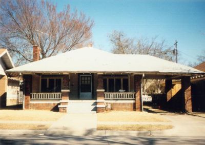 1903 College 1995
