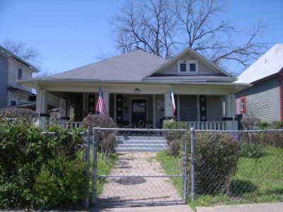 1904 College 2010
