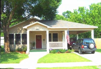 1905 Henderson 2004
Built by Preservation Properties
