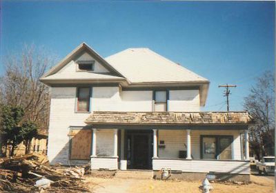1915 College 1995
