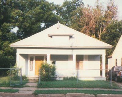 1915 Henderson 1995
