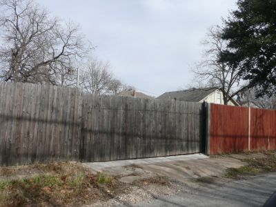 1916 Adams garage 2009
Garage was demolished
