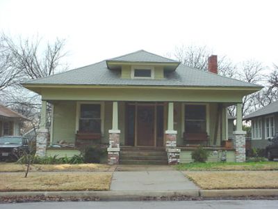 1916 Fairmount 2002
Restoration by Beth Stribling
