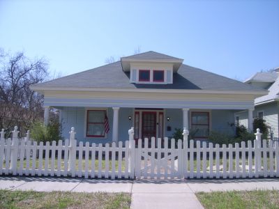 1920 Henderson 2010
