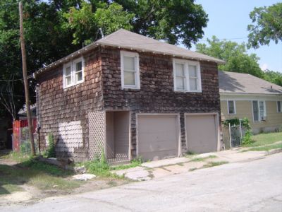 1920 Washington garage apt 2005
