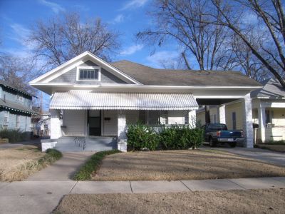 1921 Fairmount 2010

