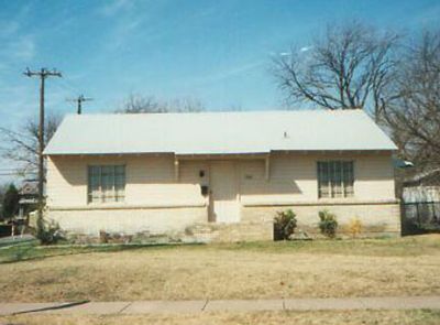 1944 5th 1995
Top half of a two story house 
moved in, date unknown
