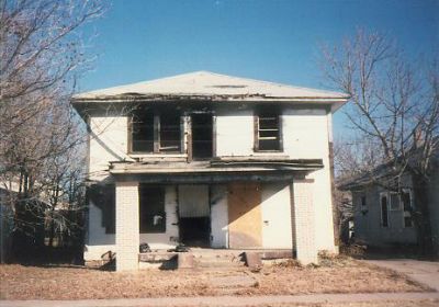 1959 Lipscomb 1995
Abandoned house sustained fire damage, was demolished
