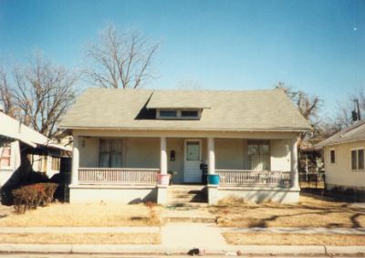 1961 College 1995
