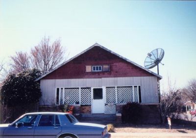 2000 College 1995
