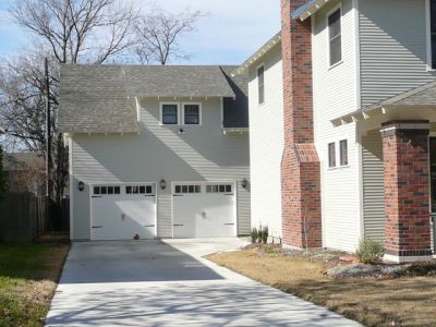 2006 Lipscomb garage 2010

